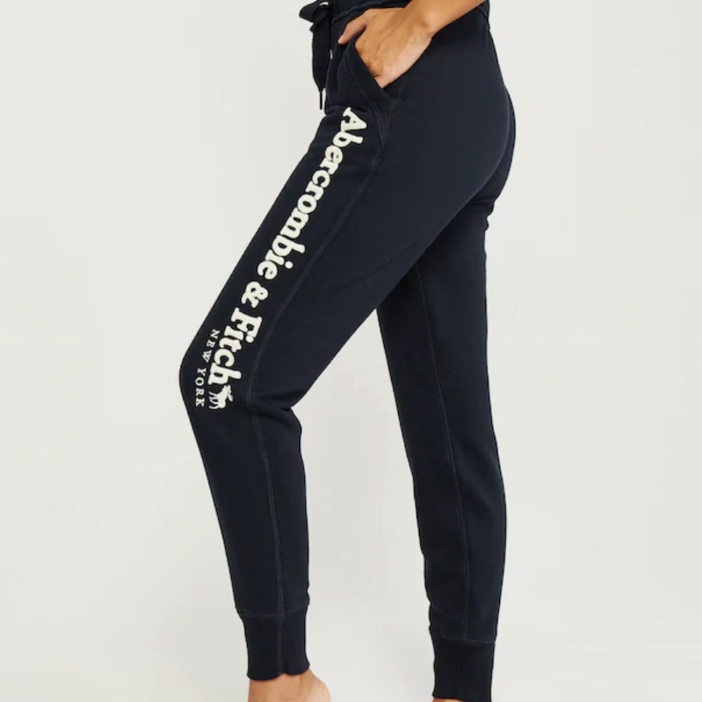 Abercrombie & Fitch softAF Logo Joggers